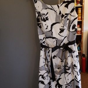 Ladies dress